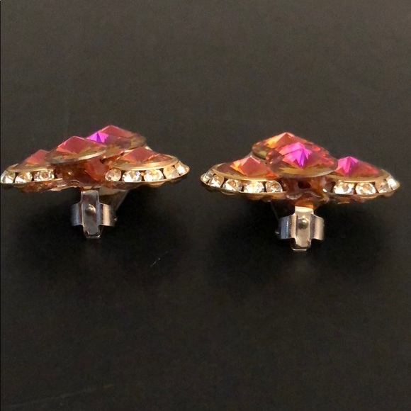 HOT PINK IRIDESCENT RHINESTONE GEM GOLD EARRINGS - Picture 7 of 15